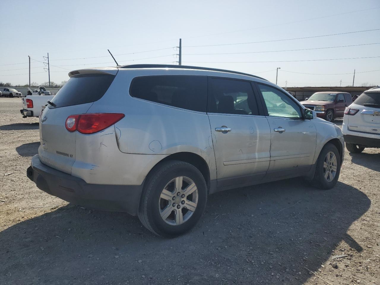 2011 Chevrolet Traverse - Image 3