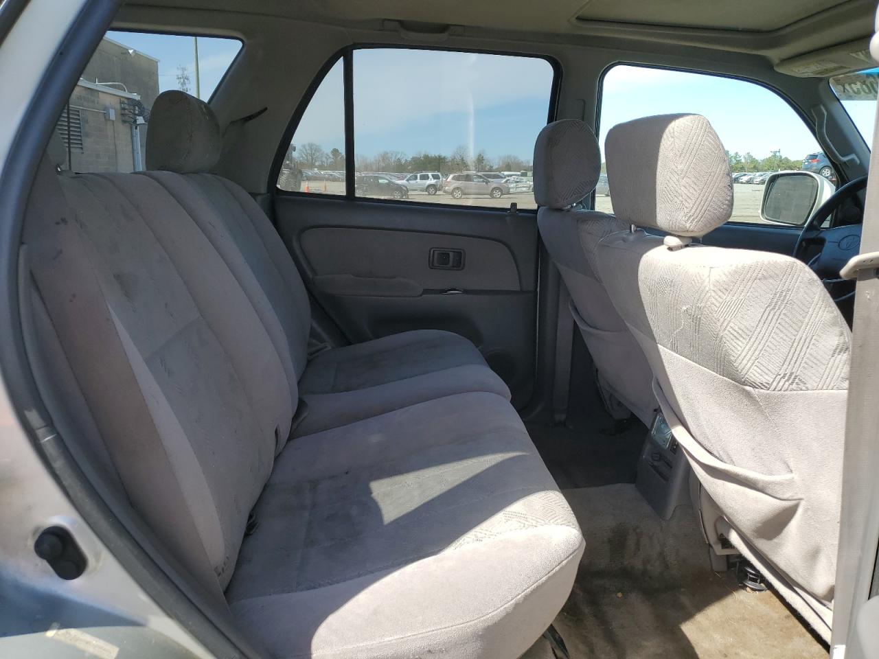 2001 Toyota 4Runner - Image 11