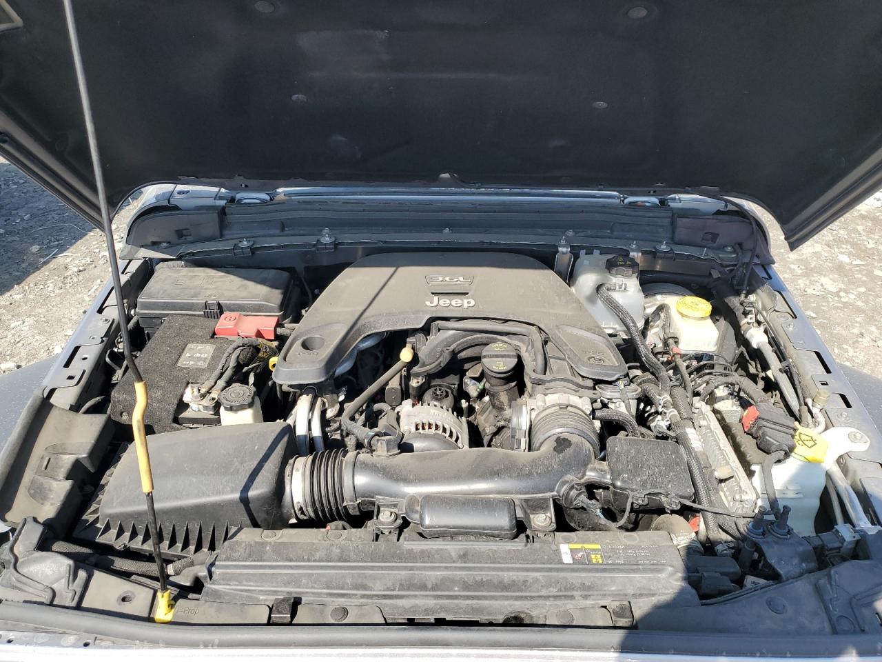 2019 Jeep Wrangler - Image 11