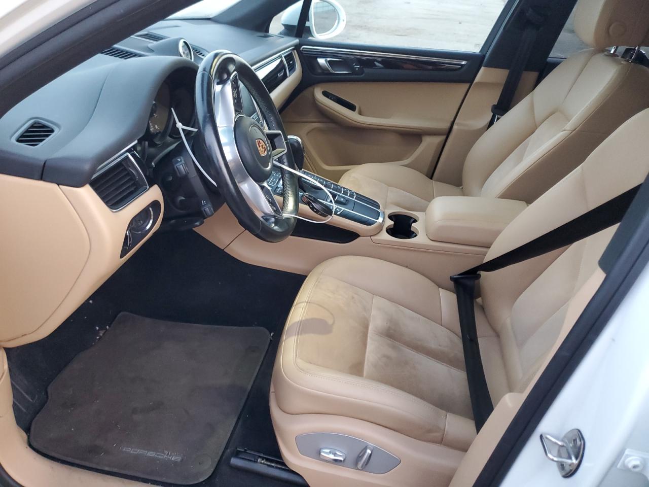 2018 Porsche Macan - Image 7