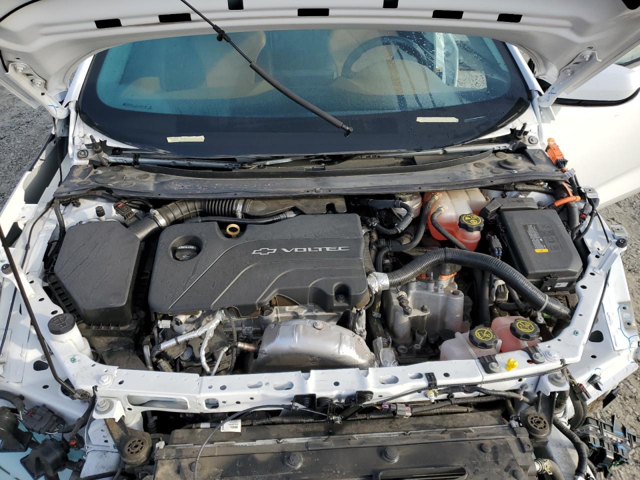 2017 Chevrolet Volt - Image 11