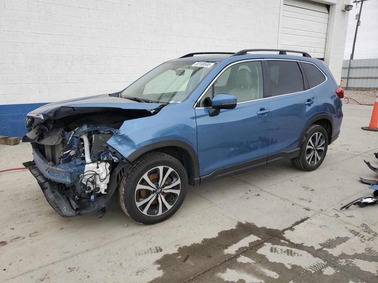 2020 Subaru Forester Limited na sprzedaż w Farr West, UT - Front End