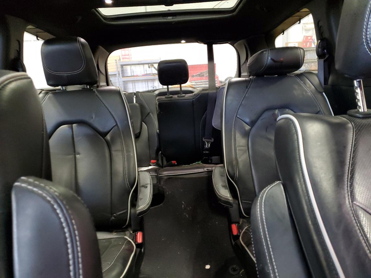 2019 Chrysler Pacifica - Image 10