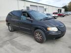 2007 Chrysler Town & Country Limited zu verkaufen in Gaston, SC - Side