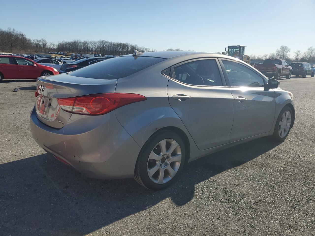 2012 Hyundai Elantra - Image 3