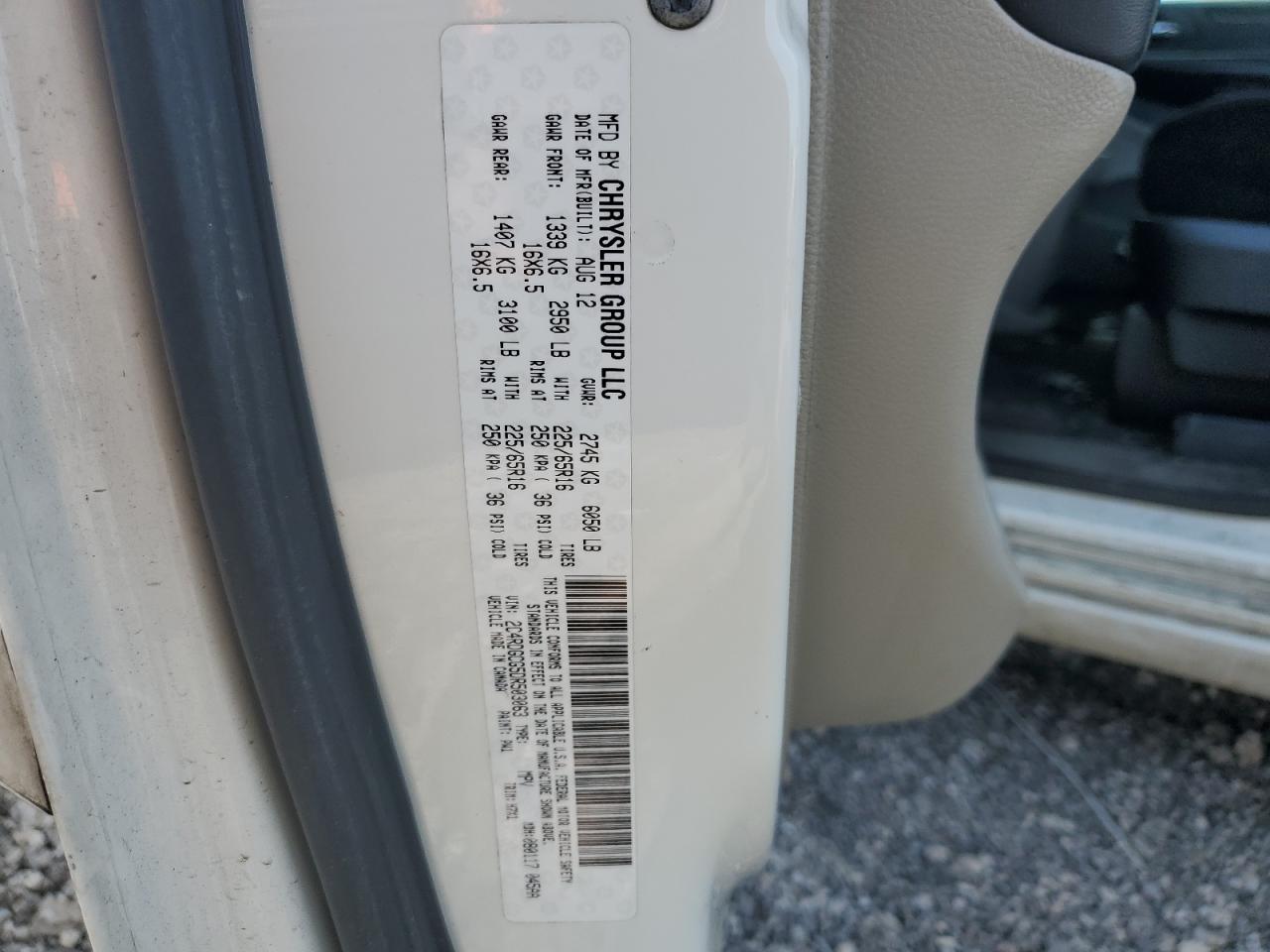 2013 Dodge Caravan - Image 13