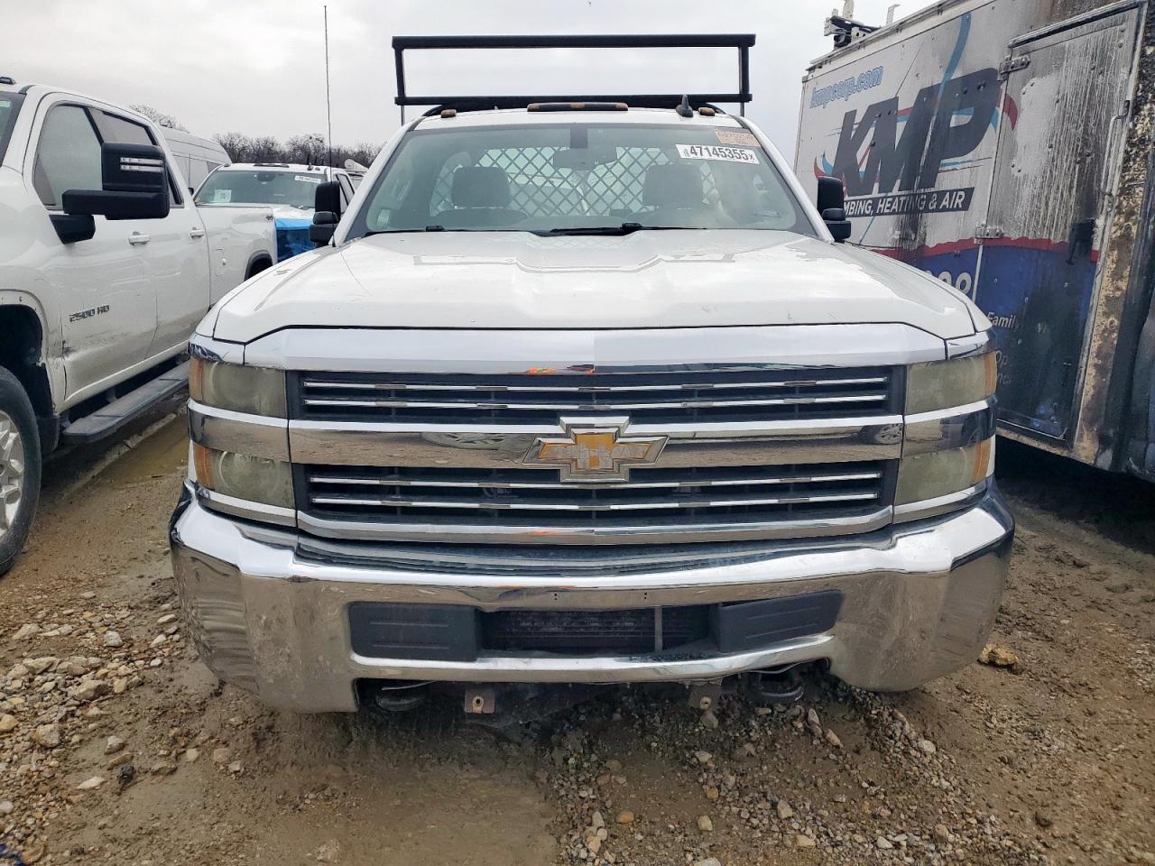 2015 Chevrolet Silverado - Image 5