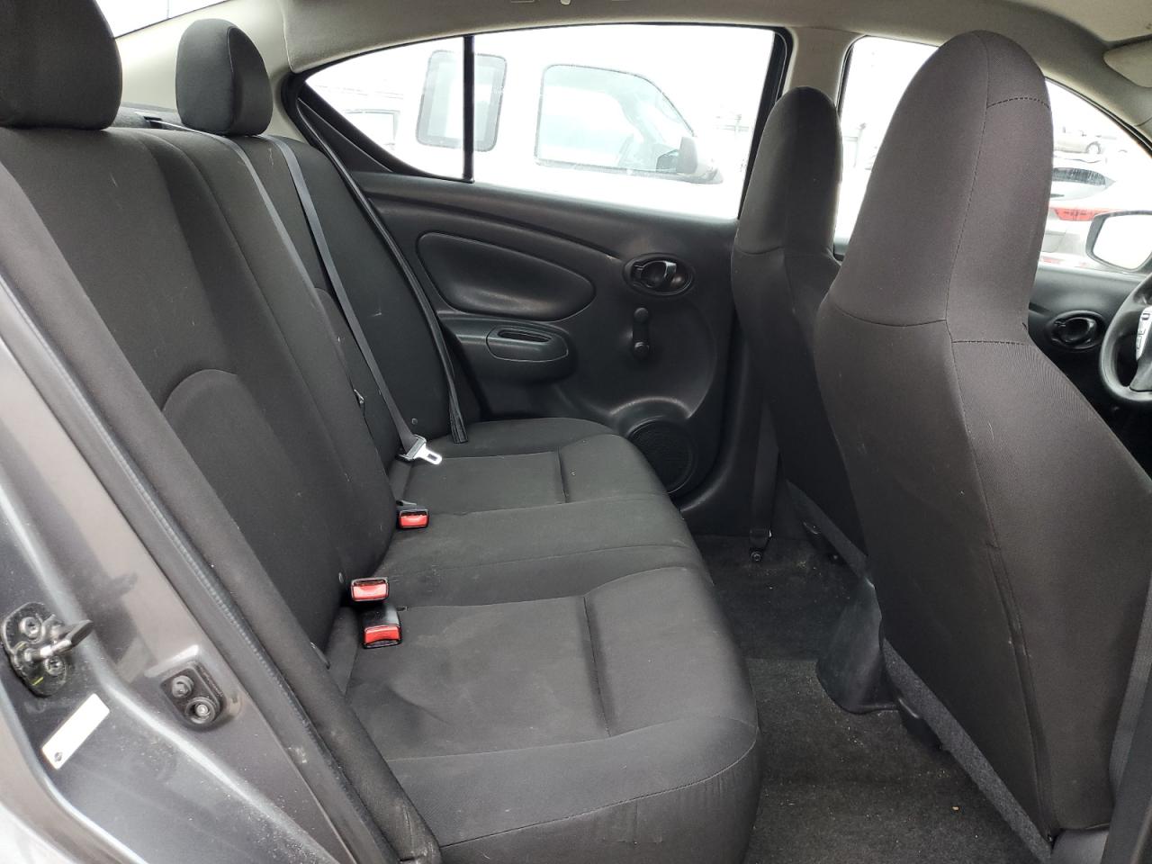 2016 Nissan Versa S VIN: 3N1CN7AP8GL903984 Lot: 49157595