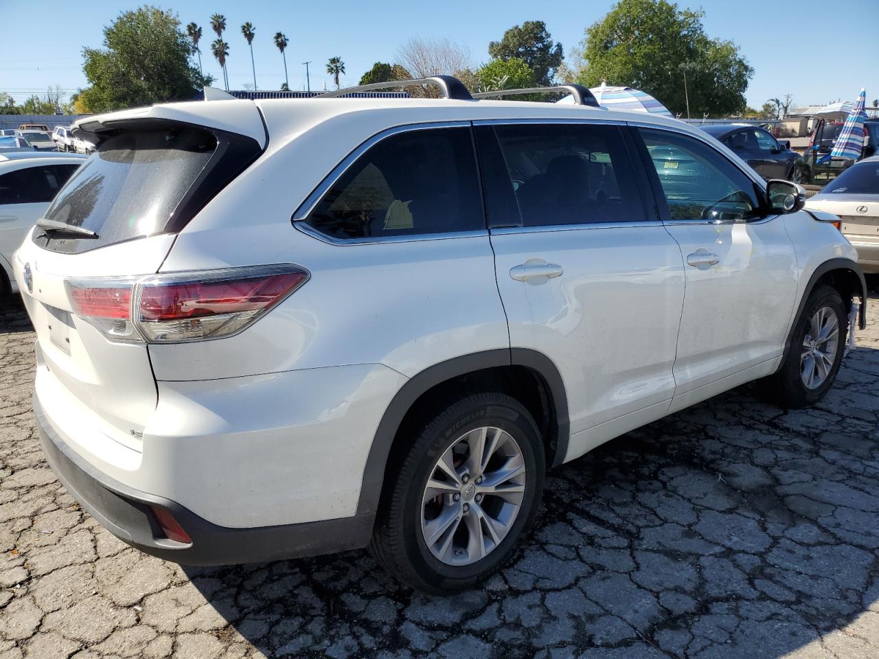2015 Toyota Highlander - Image 3