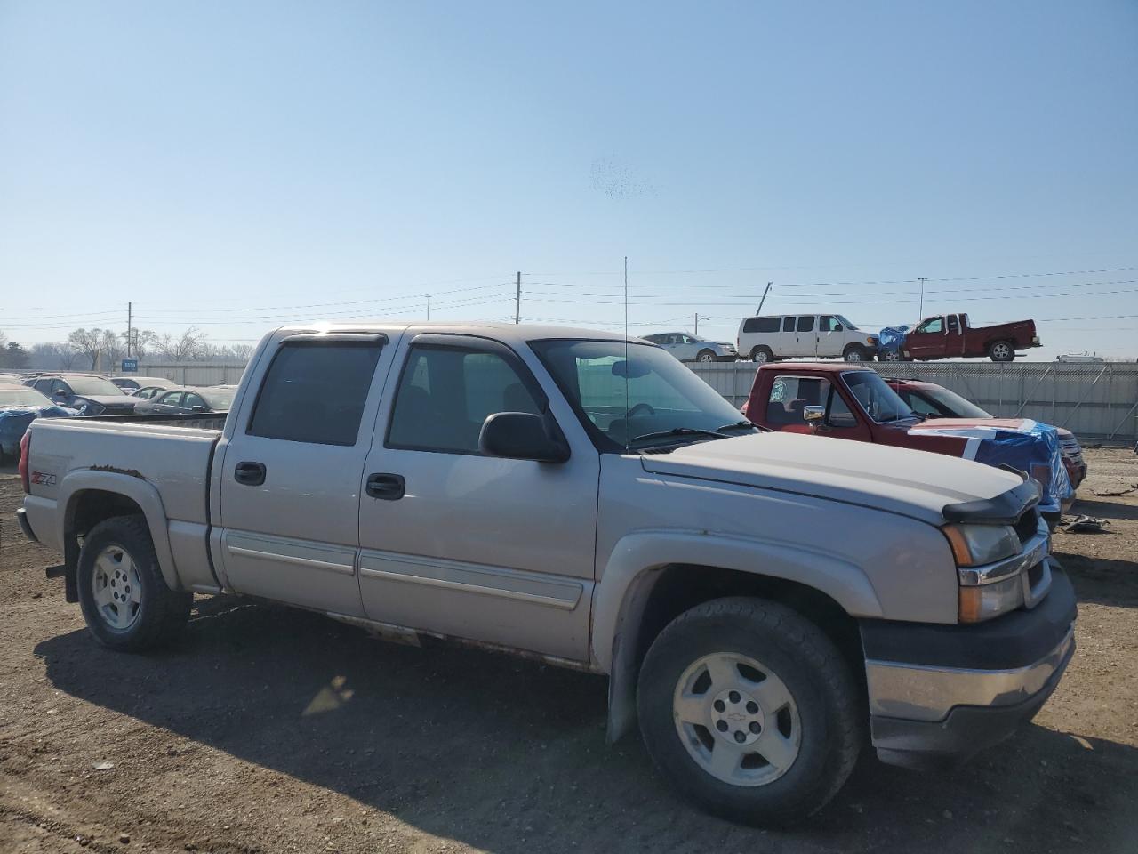 2005 Chevrolet Silverado - Image 4