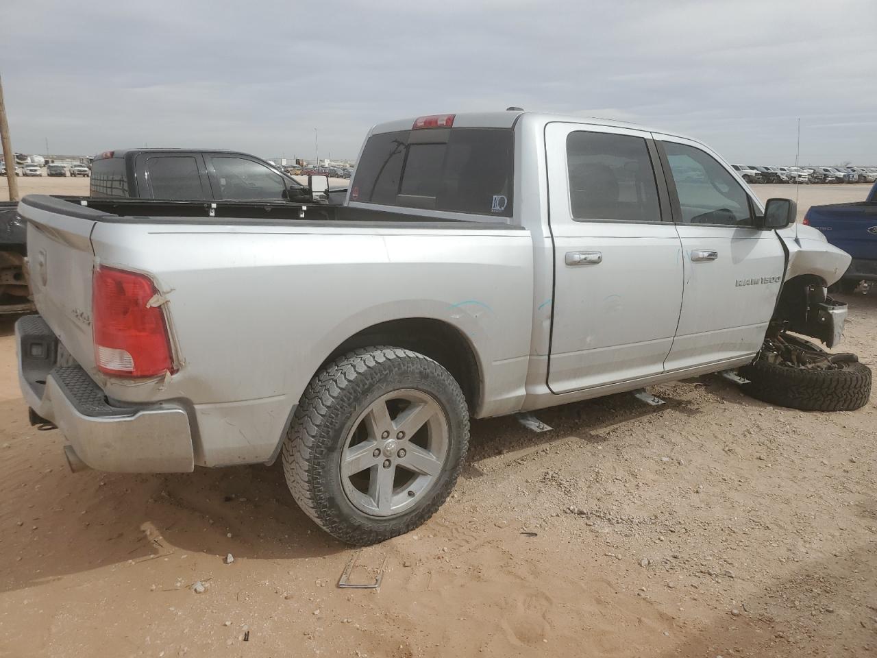 2012 Dodge RAM - Image 3