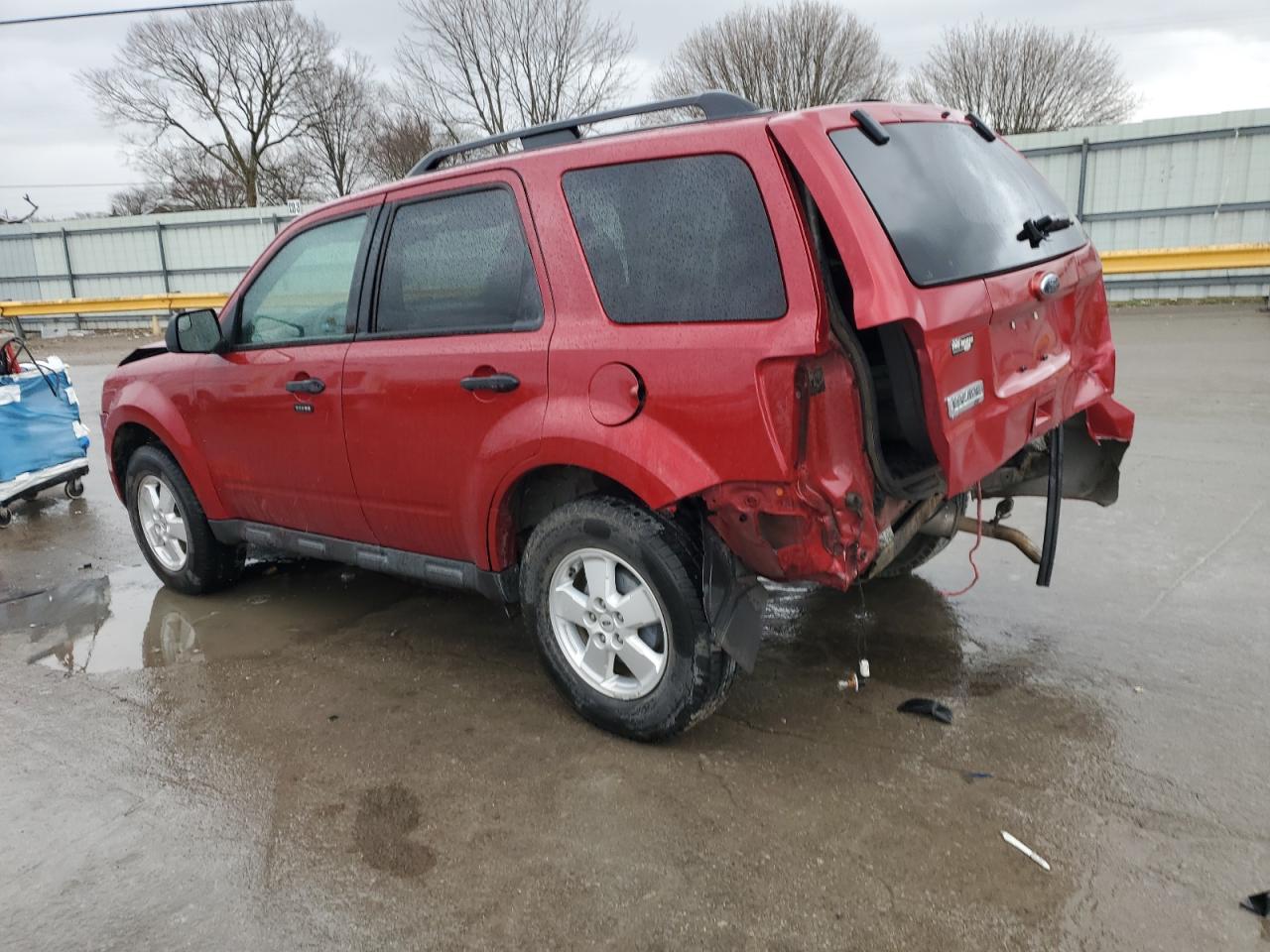 2010 Ford Escape - Image 2