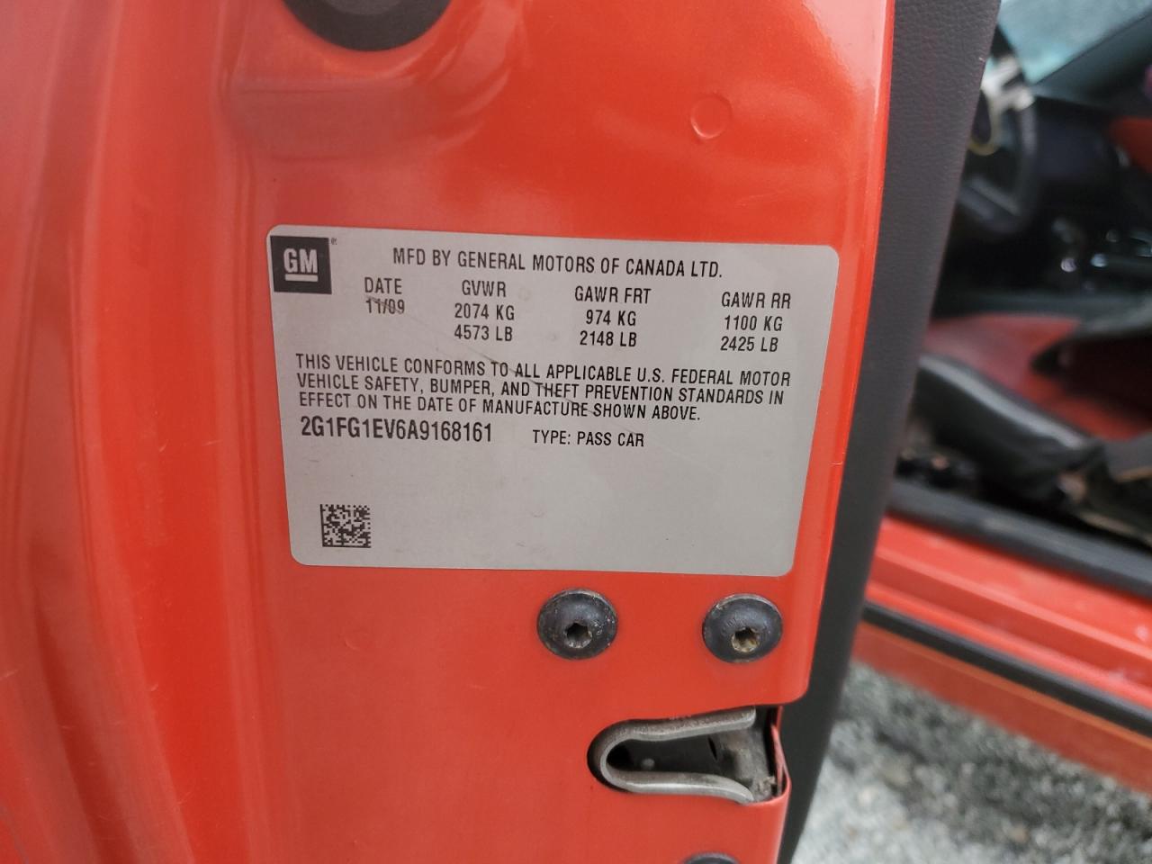 2010 Chevrolet Camaro - Image 15