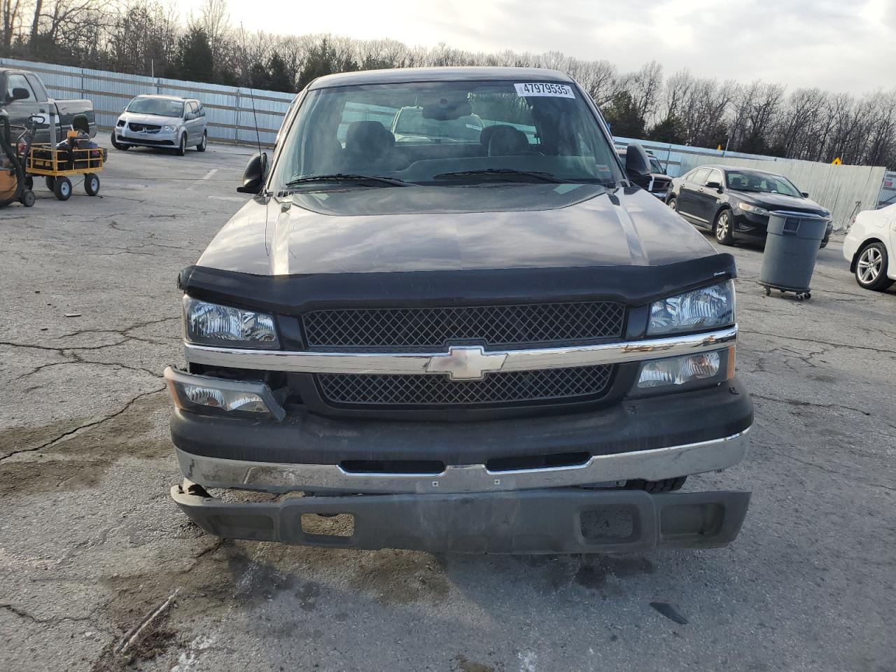 2004 Chevrolet Silverado - Image 5