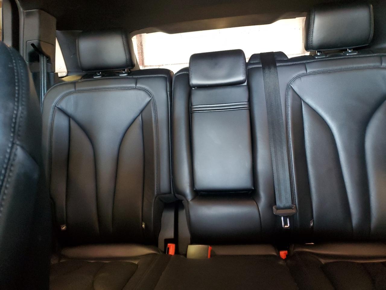 2017 Lincoln MKX - Image 10