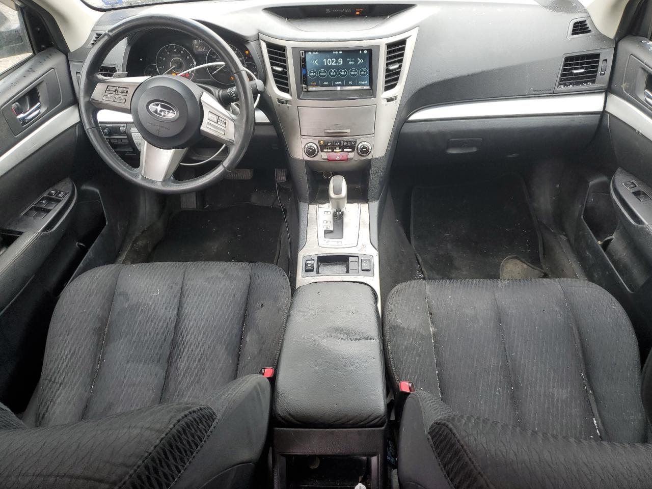 2011 Subaru Outback - Image 8