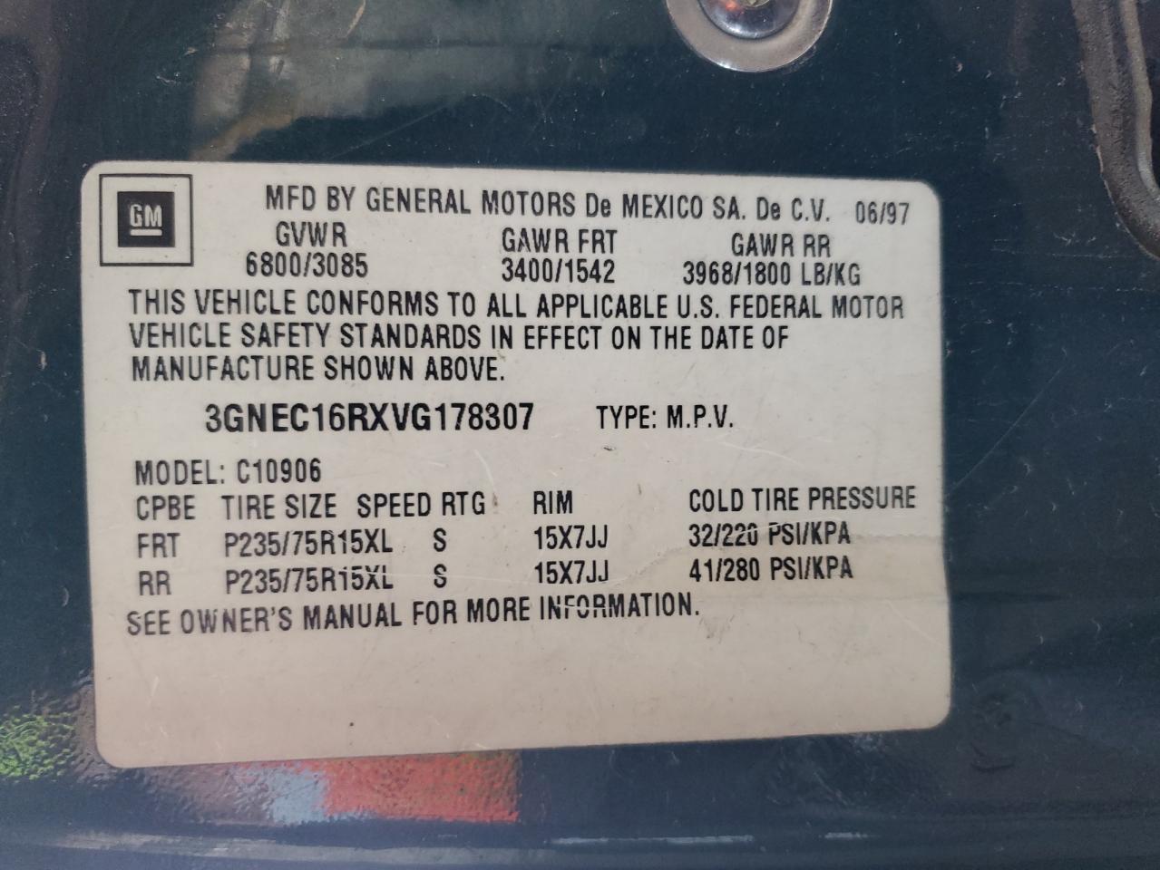1997 Chevrolet Suburban - Image 15