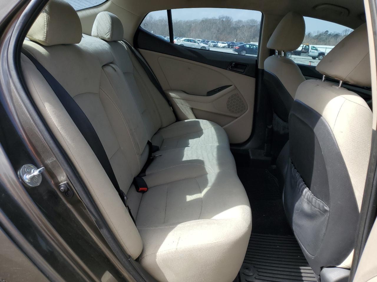 2015 Kia Optima - Image 10