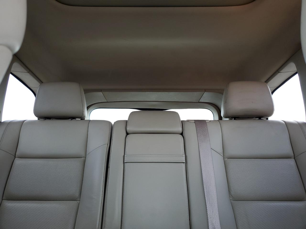 2014 Jeep Grand Cherokee - Image 10