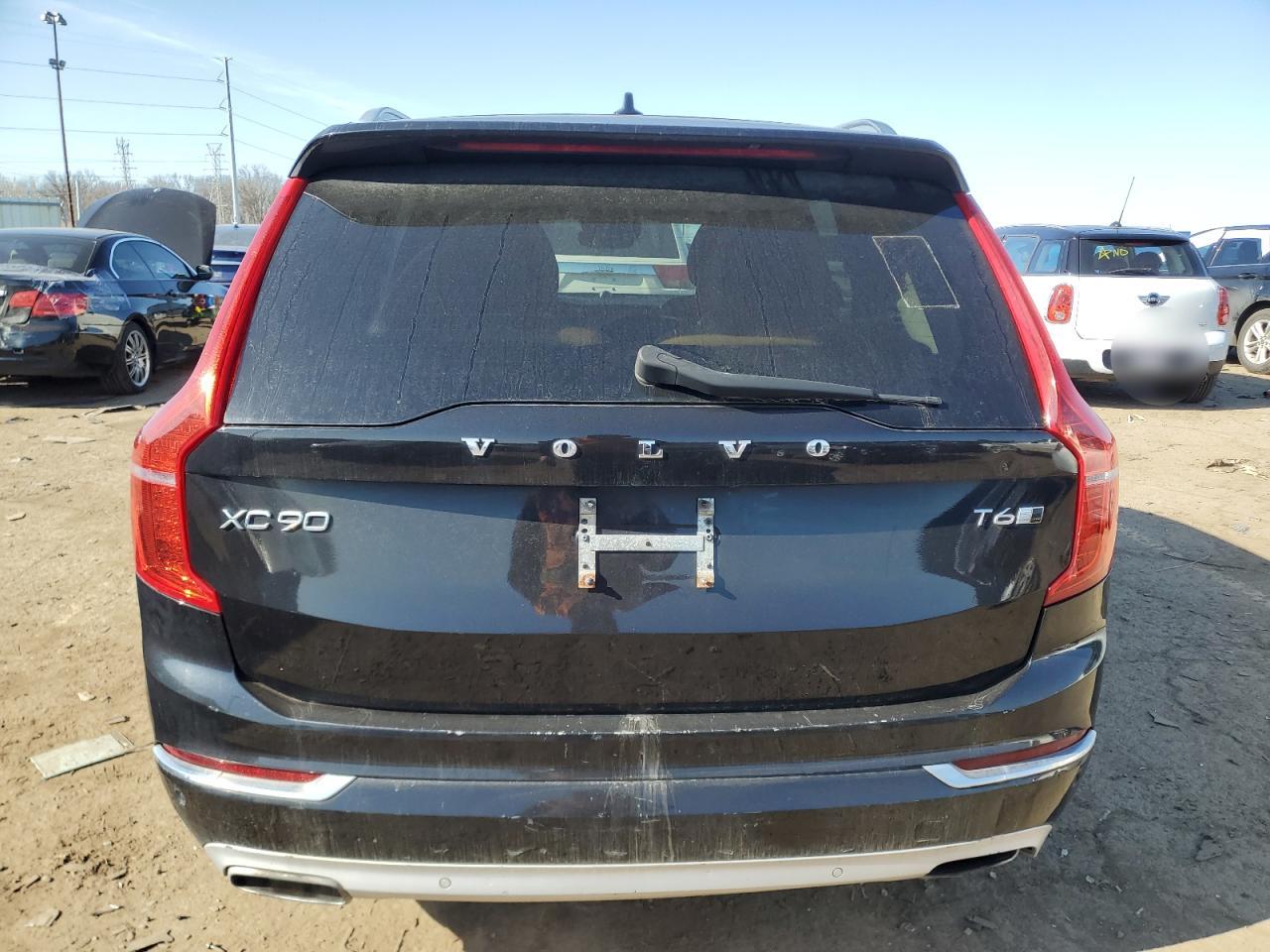 2016 Volvo XC90 - Image 6