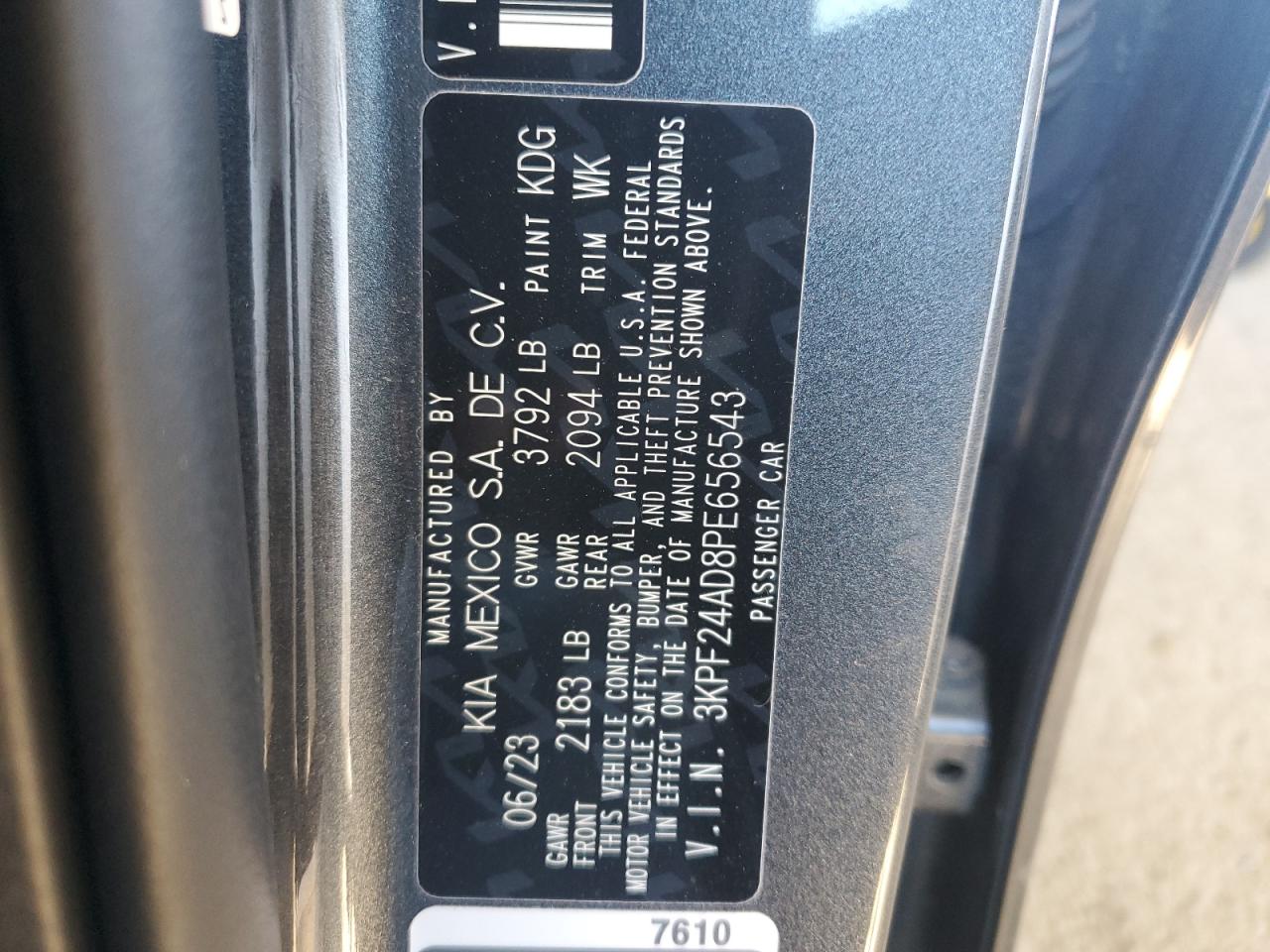 2023 Kia Forte - Image 12