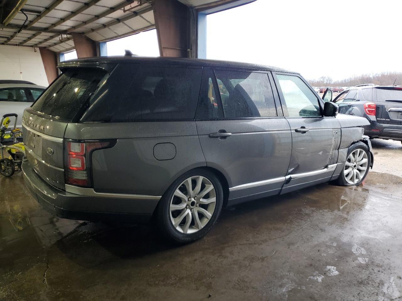 2016 Land Rover Range Rover - Image 3