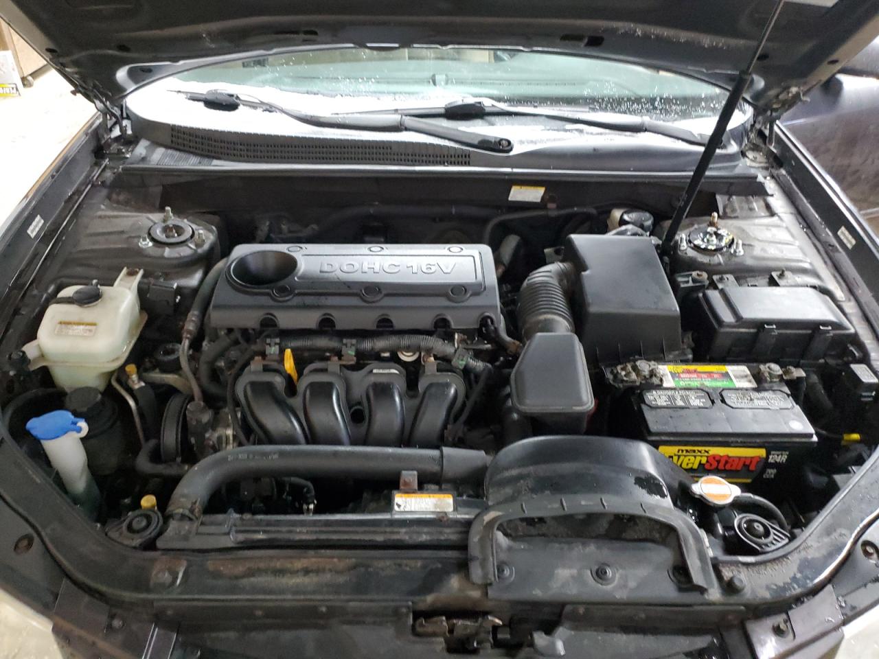 2009 Hyundai Sonata - Image 12