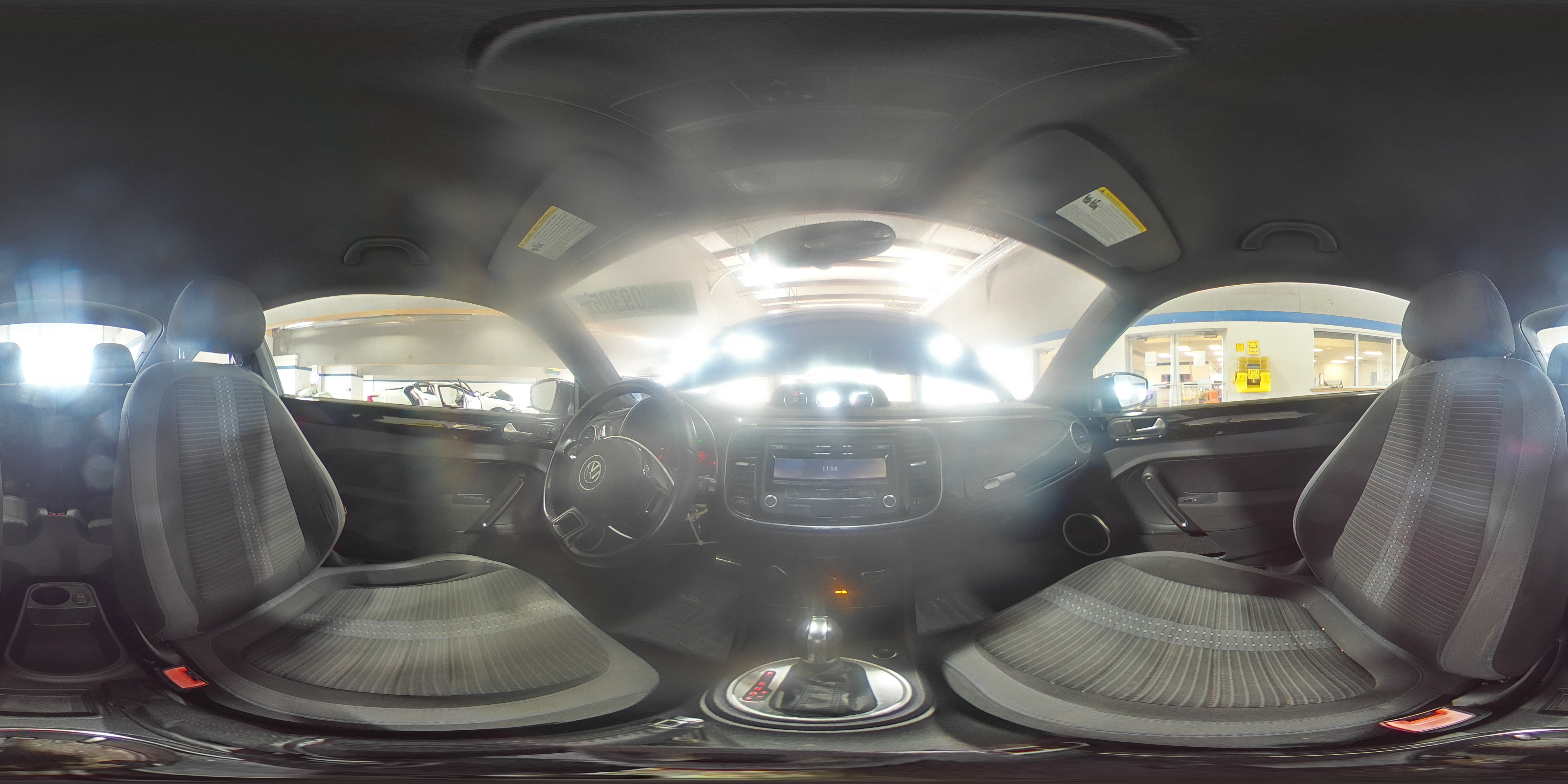 2012 Volkswagen Beetle - Image 12