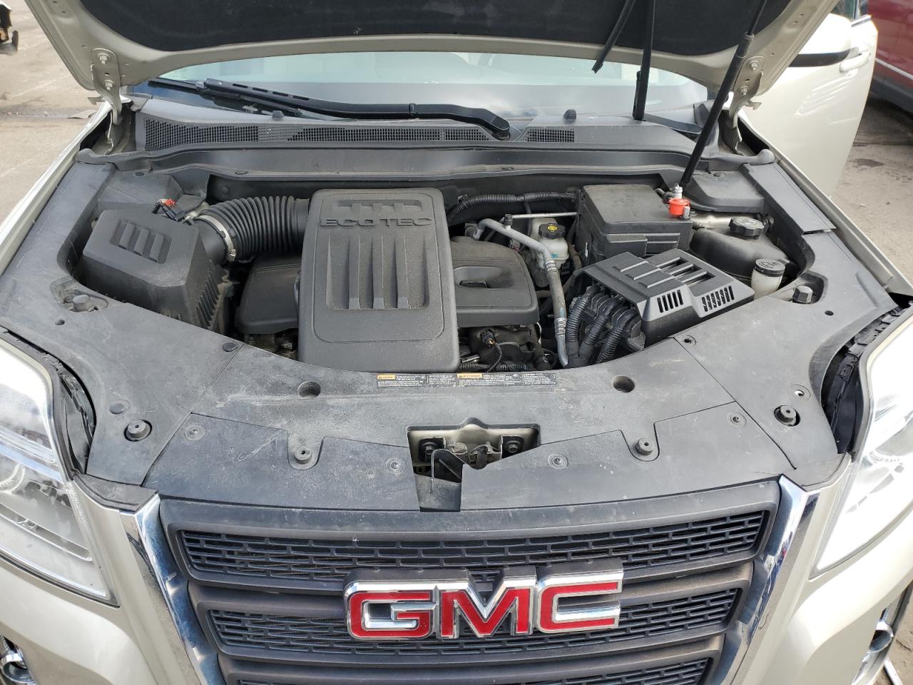 2015 GMC Terrain - Image 12