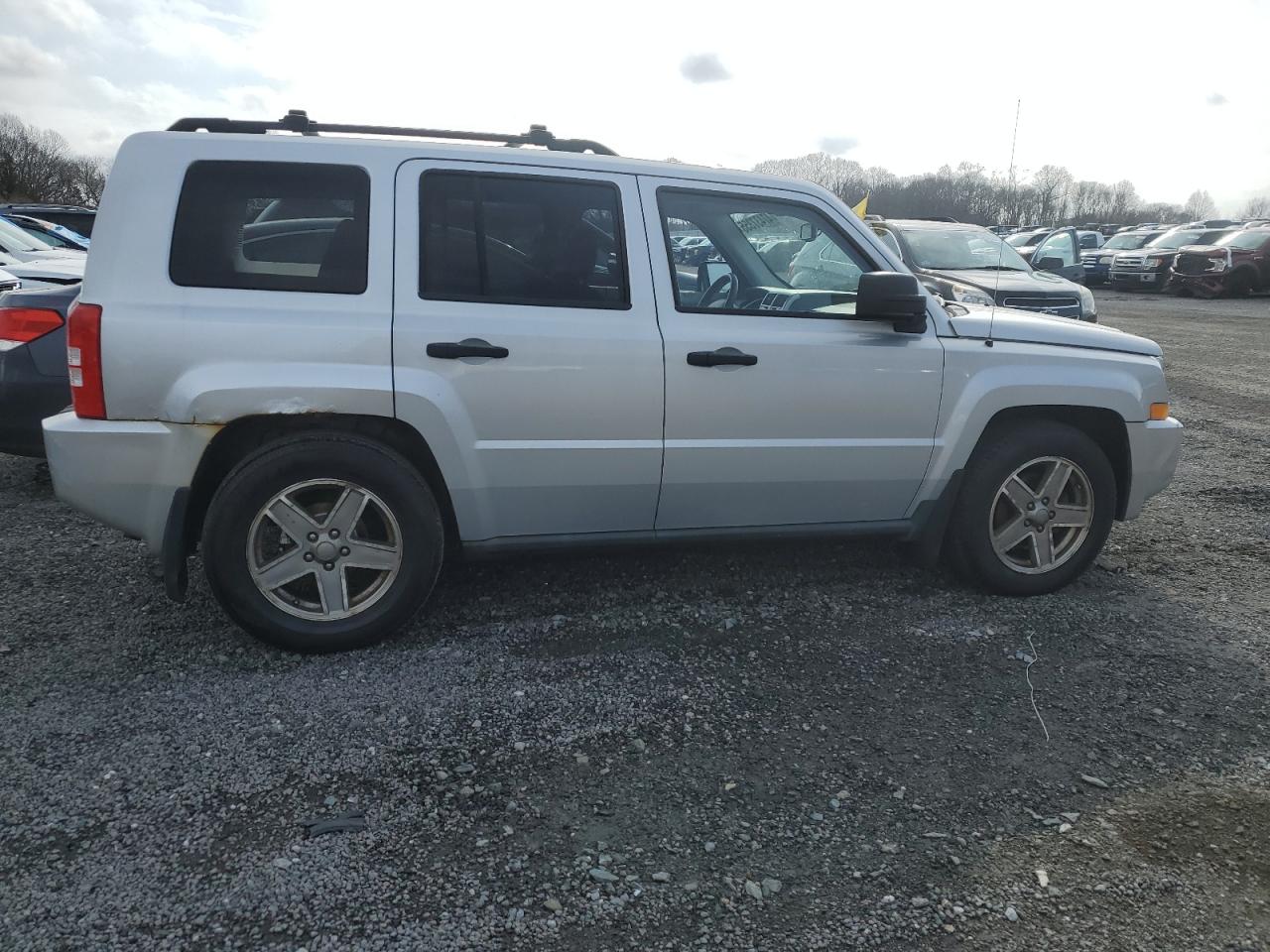 2008 Jeep Liberty (Patriot) - Image 3