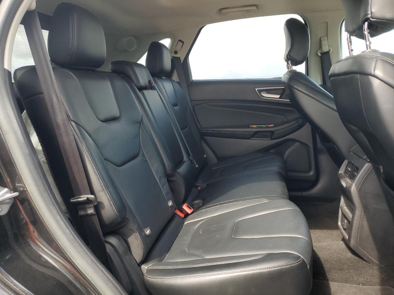 2015 Ford Edge - Image 11