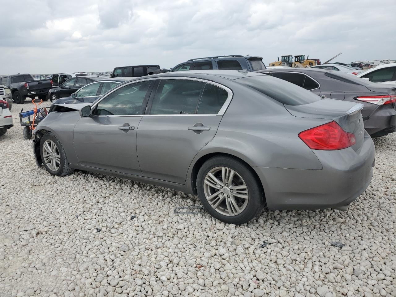 2010 Infiniti G - Image 2