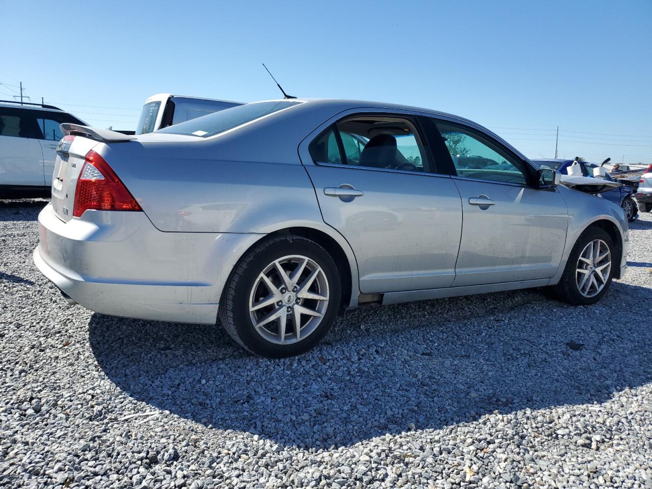 2010 Ford Fusion - Image 3