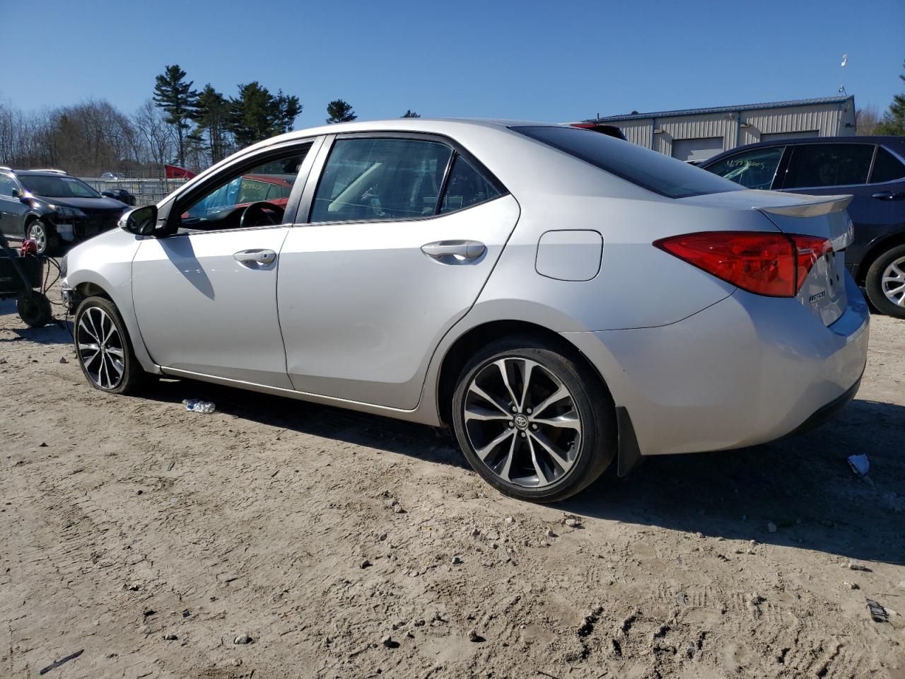 2018 Toyota Corolla - Image 2