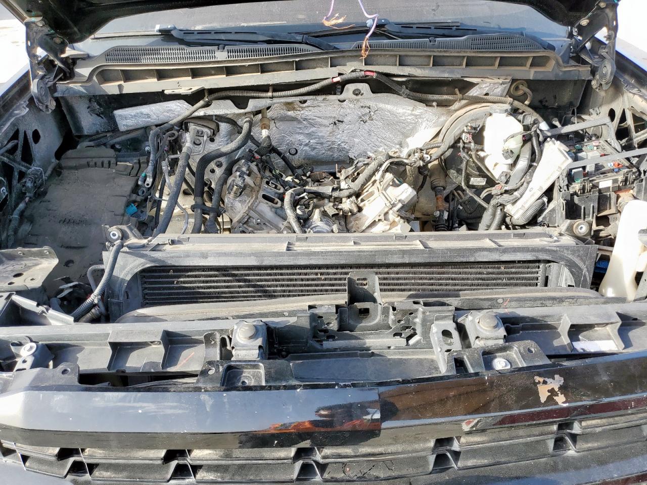 2016 Chevrolet Silverado - Image 11
