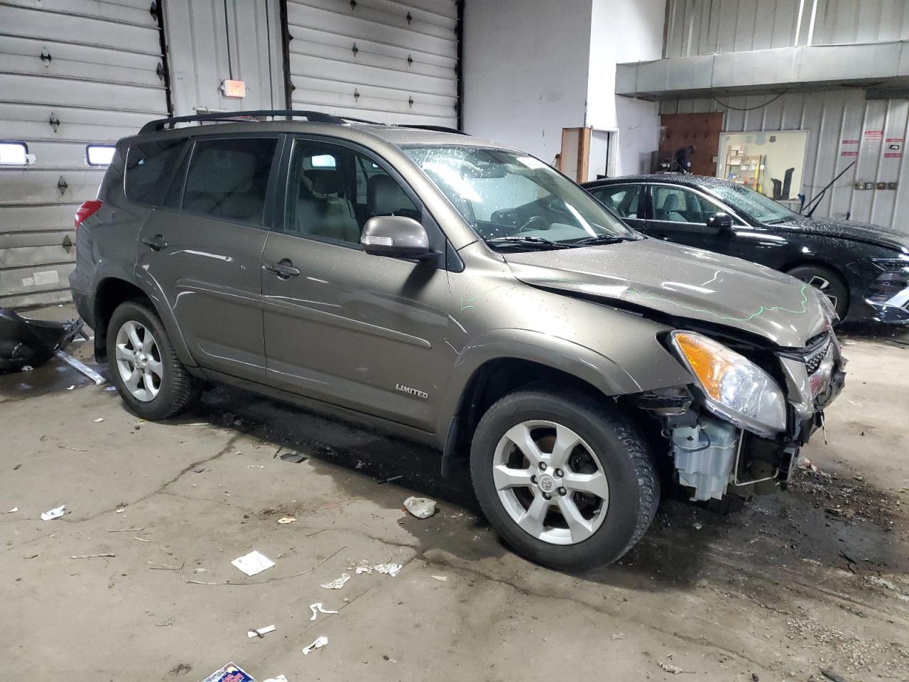 2011 Toyota RAV 4 - Image 4