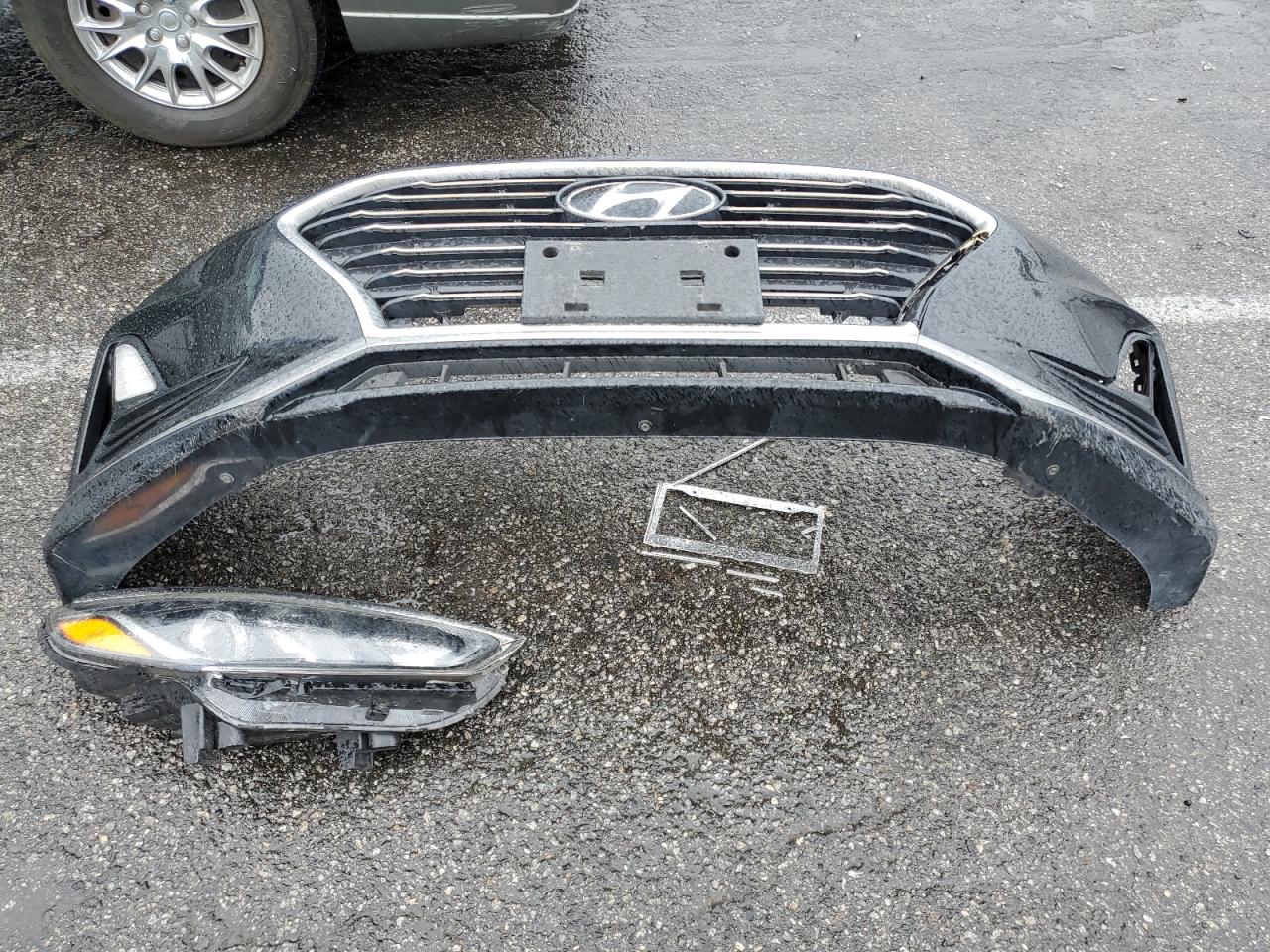 2018 Hyundai Sonata - Image 12