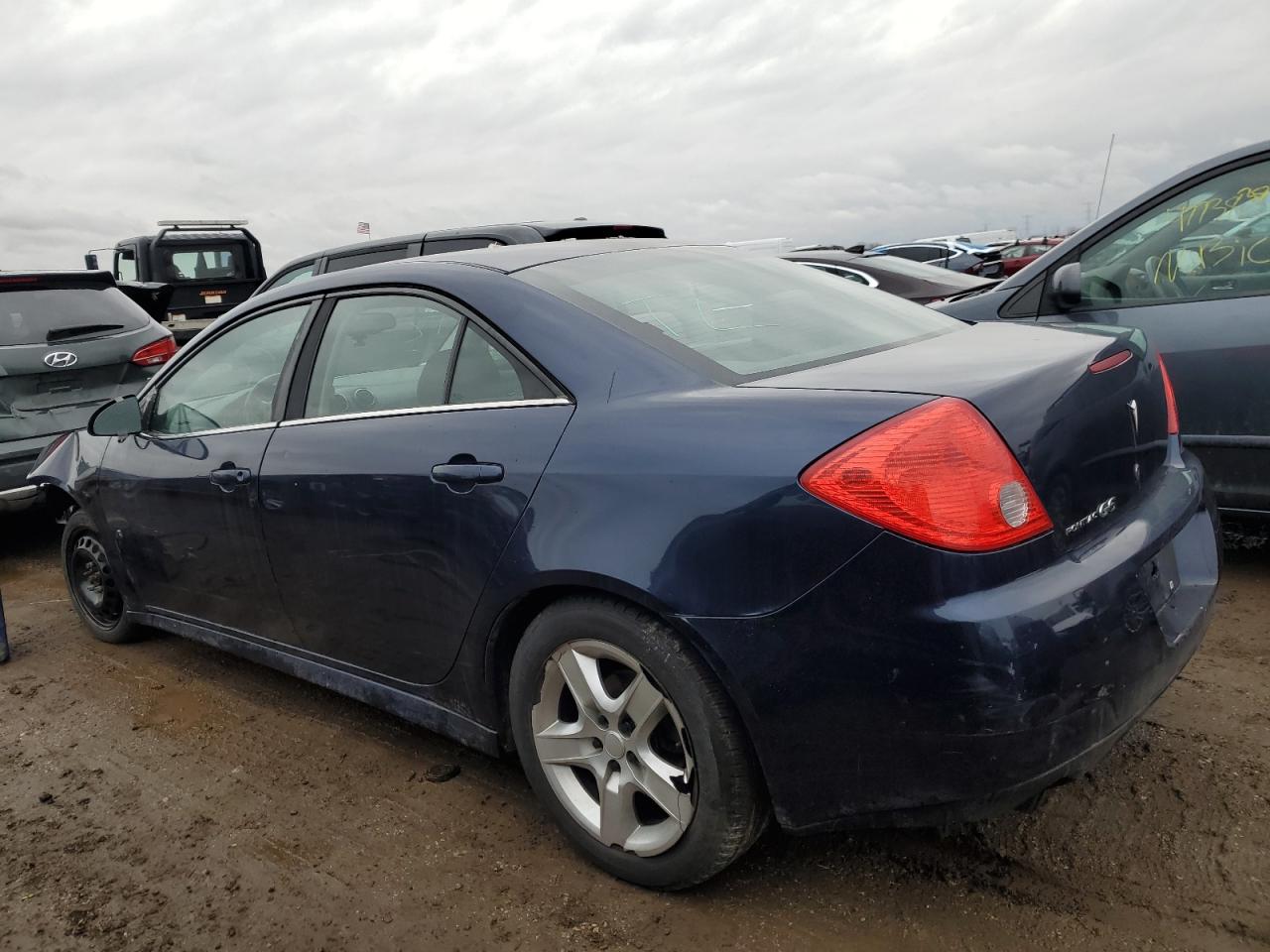 2009 Pontiac G6 - Image 2