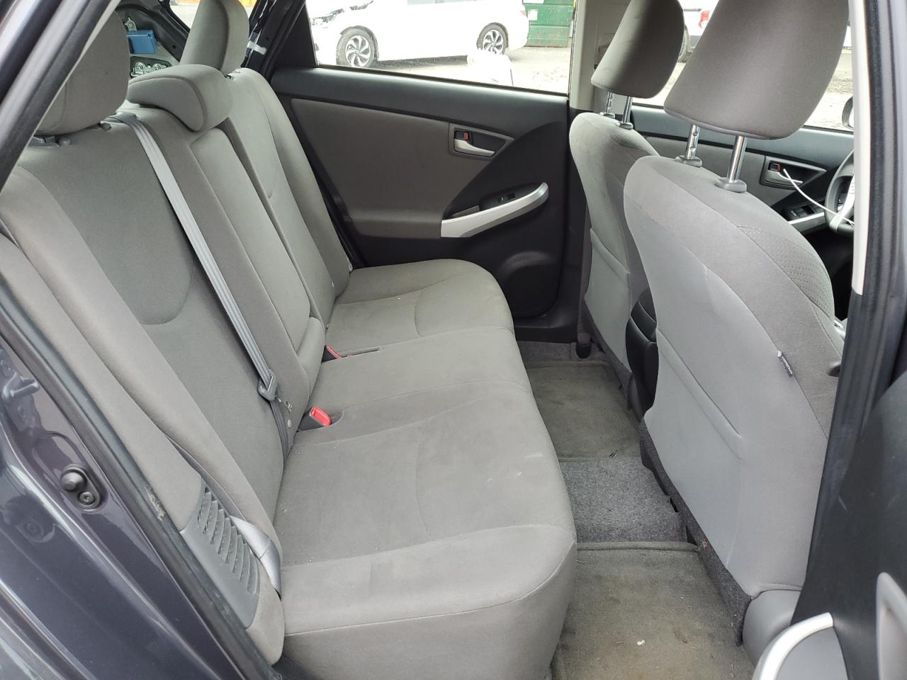2014 Toyota Prius - Image 10