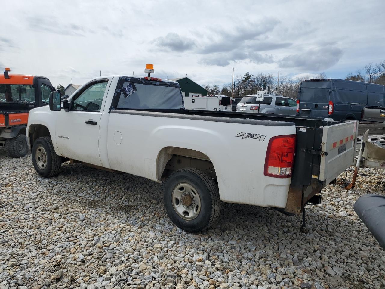 2010 GMC Sierra - Image 2