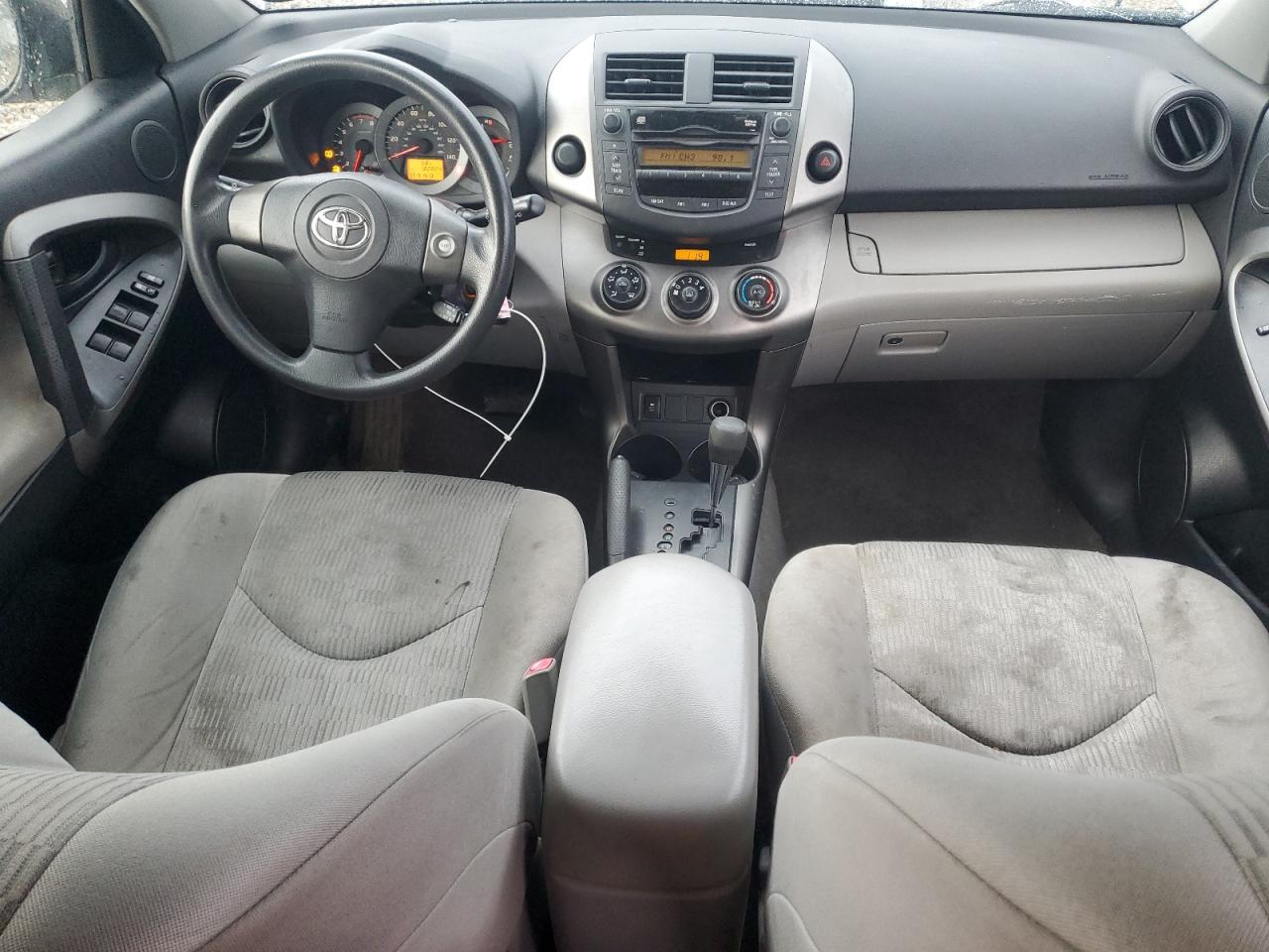 2010 Toyota RAV 4 - Image 8