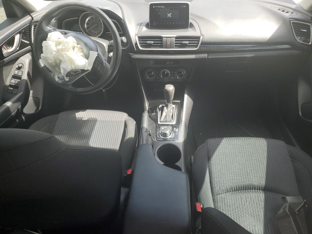 2016 Mazda 3 - Image 8