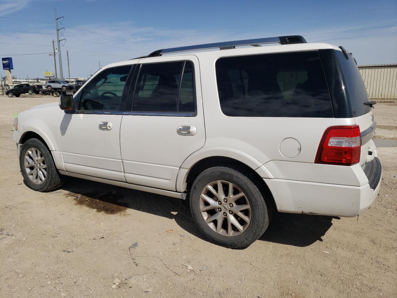 2015 Ford Expedition - Image 2