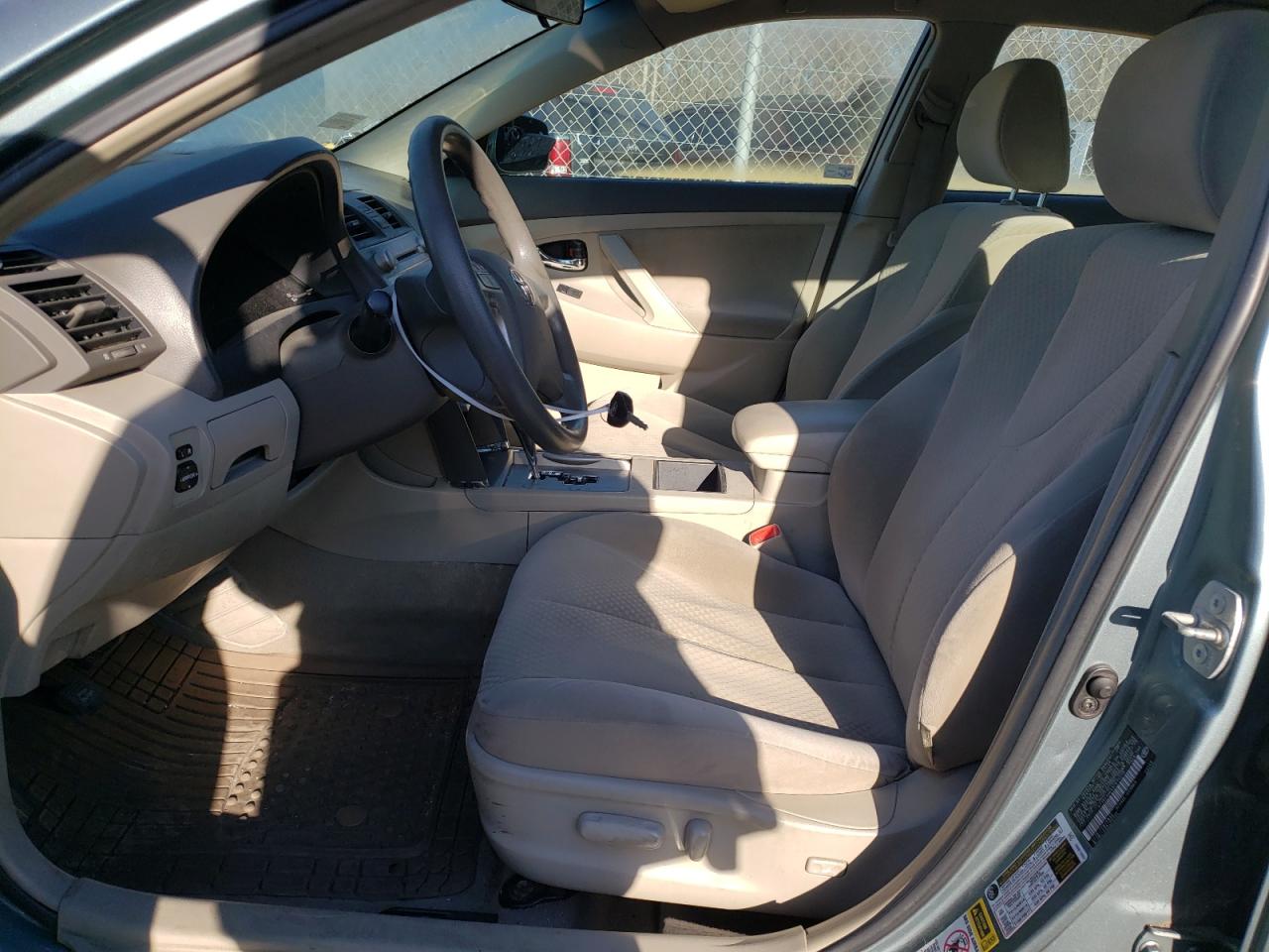2009 Toyota Camry - Image 7