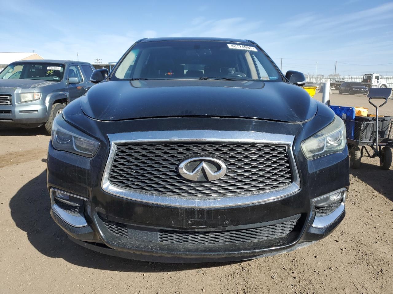 2017 Infiniti QX60 - Image 5