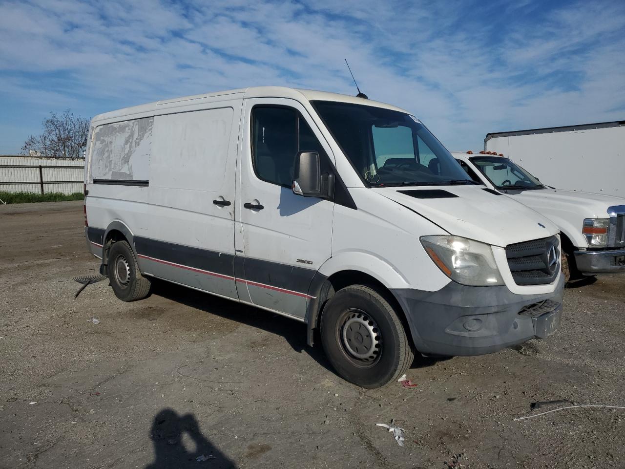 2014 Mercedes-Benz Sprinter - Image 4