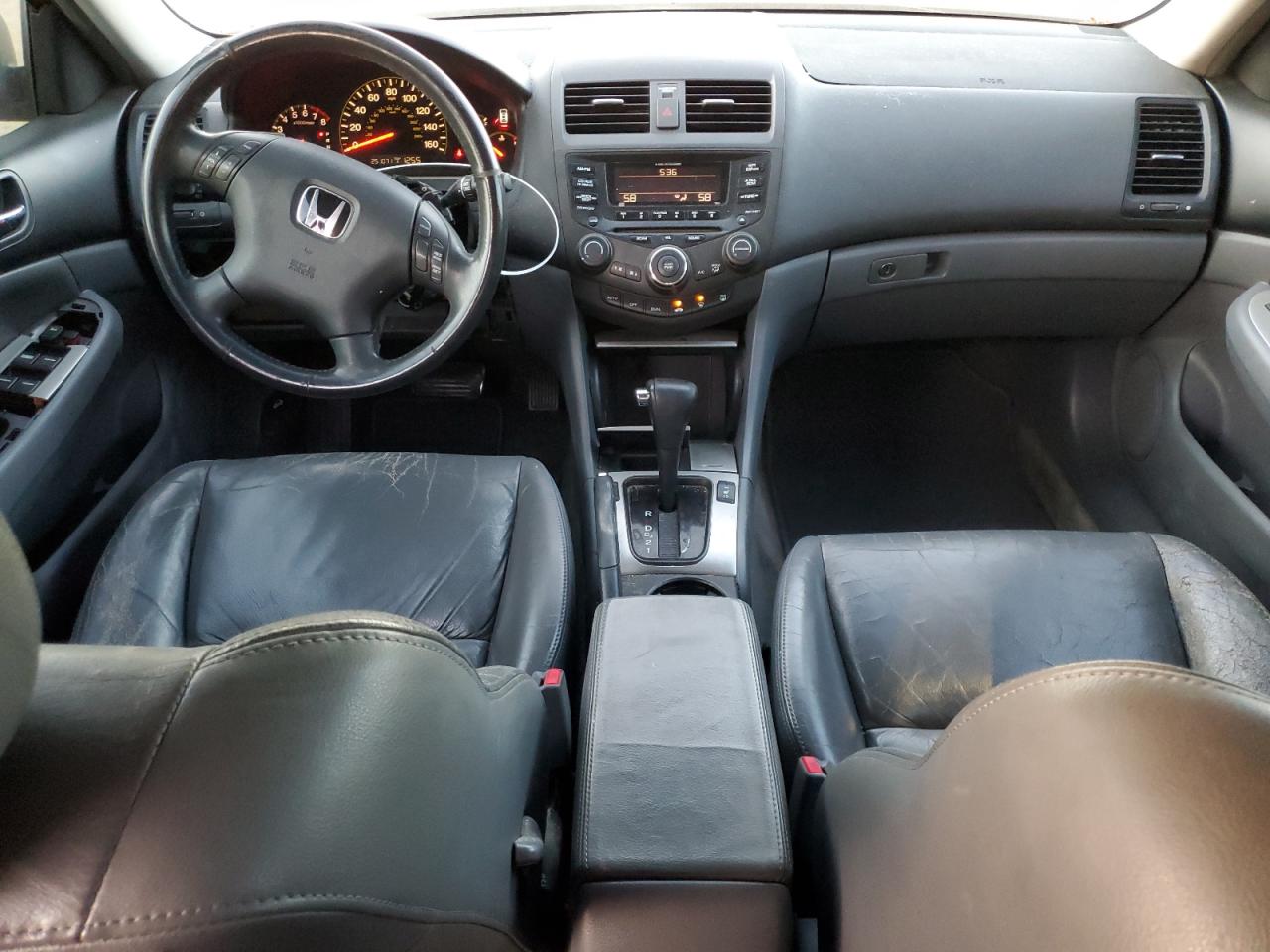 2005 Honda Accord - Image 8