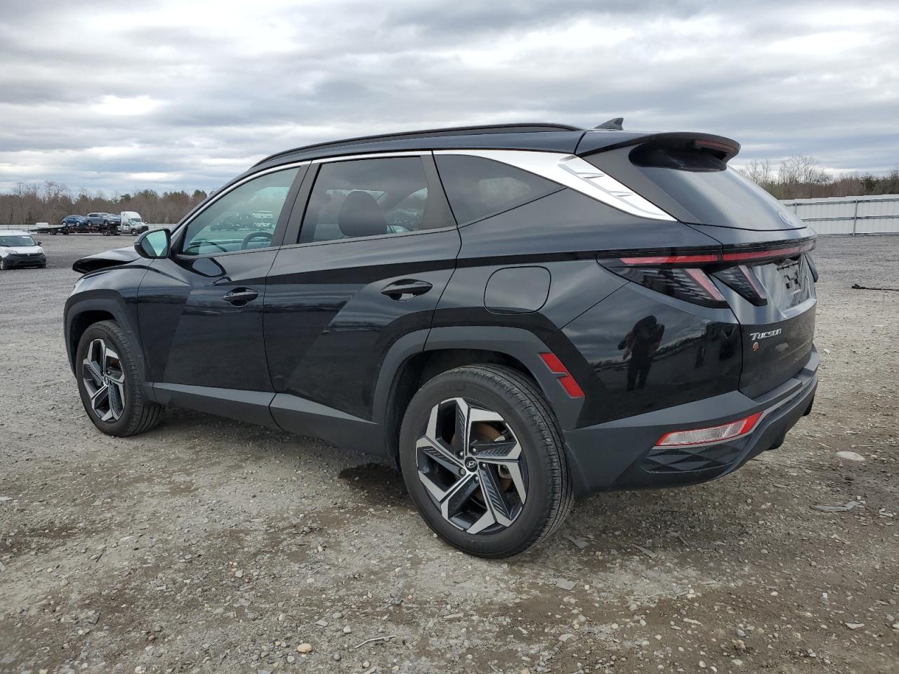 2022 Hyundai Tucson - Image 2
