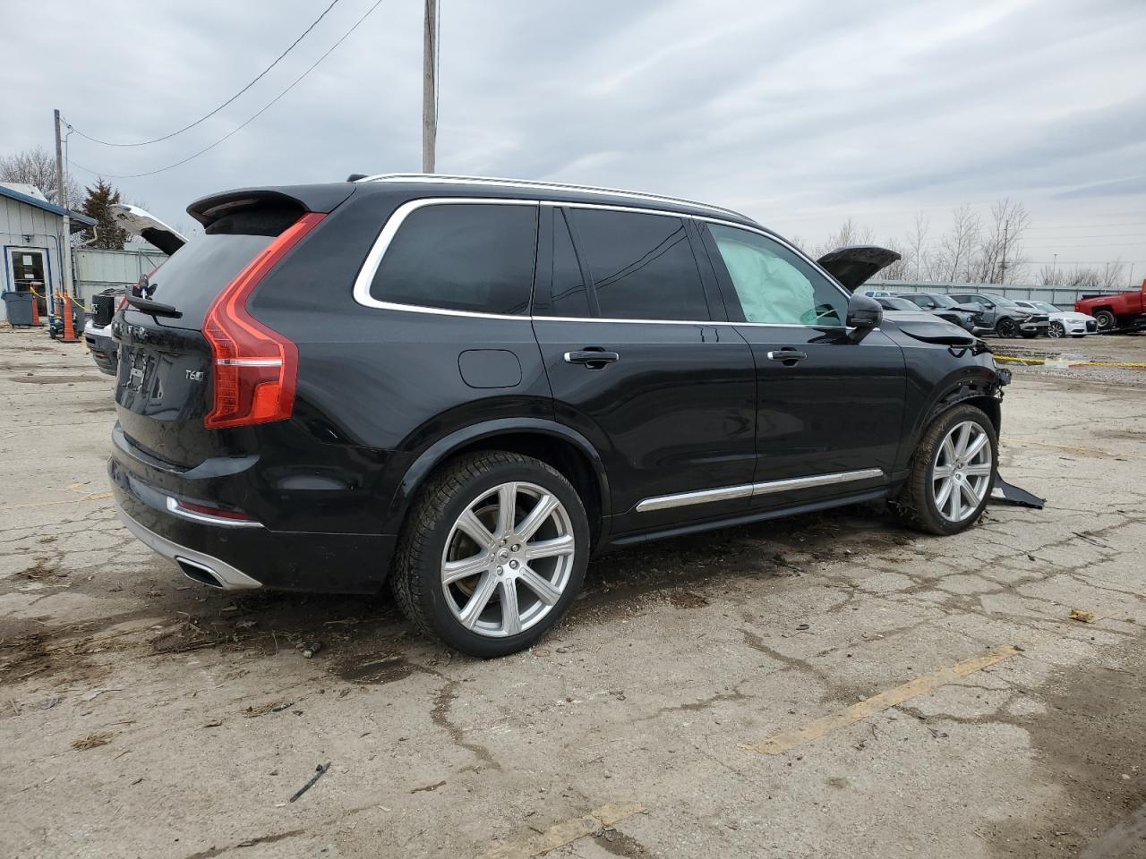 2019 Volvo XC90 - Image 3