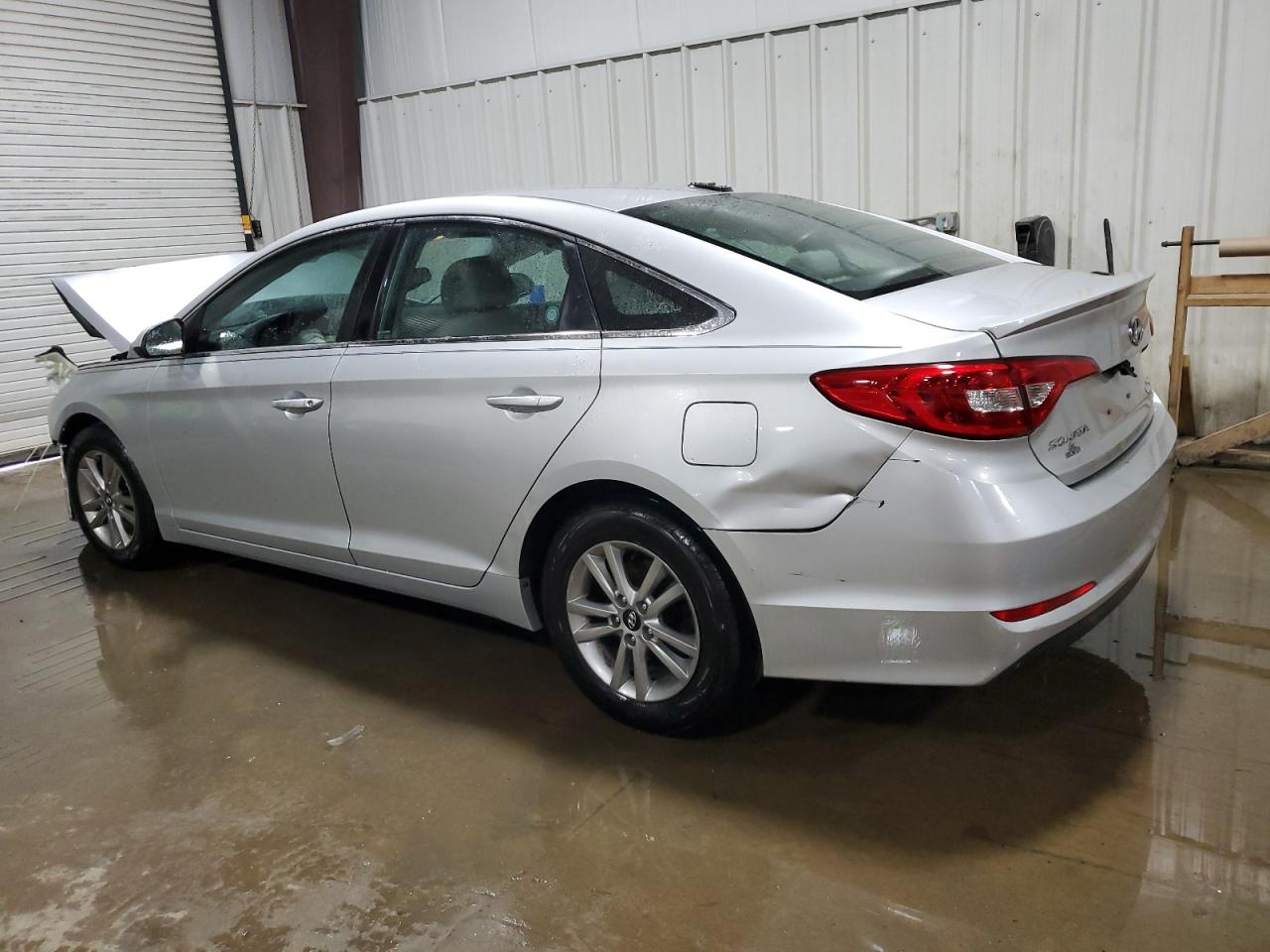 2016 Hyundai Sonata - Image 2
